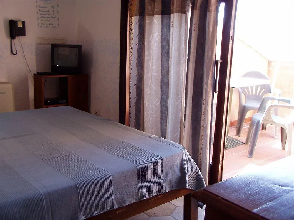Aparthotel Il Borgo Di Campi Riomaggiore Italien