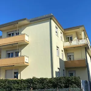 https://il-pinolo.it-tuscanyhotel.com