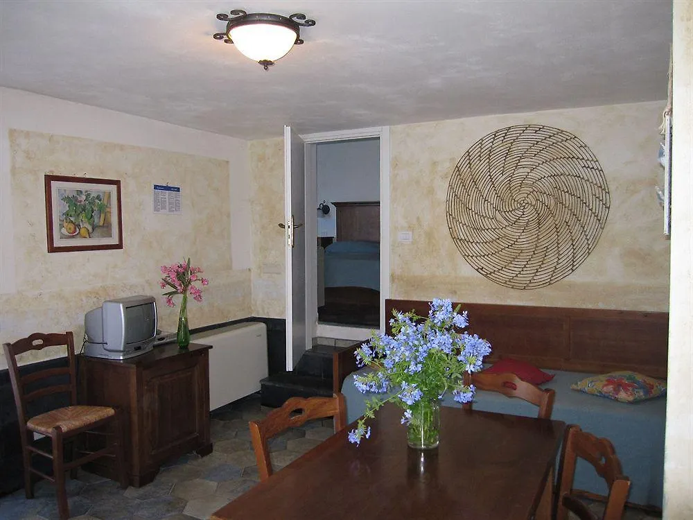Il Borgo Di Campi Aparthotel Riomaggiore